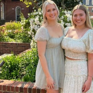 Light green puff sleeve dress